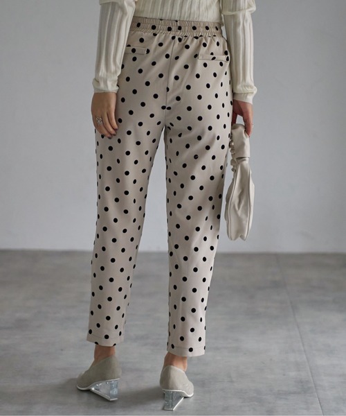 each（イーチ）の「フロッキードットセンターシームパンツ（その他パンツ・レディース・アイボリー/グレー/ブラック・FREE）」の20枚目の写真