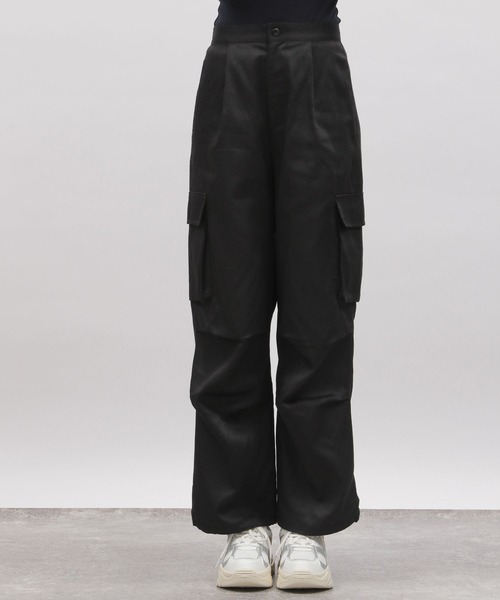 LAKOLE（ラコレ）の「ツイルカーゴパンツ / 106418（カーゴパンツ・レディース・カーキ/ブラック/ベージュ・MEDIUM/SMALL）」の15枚目の写真