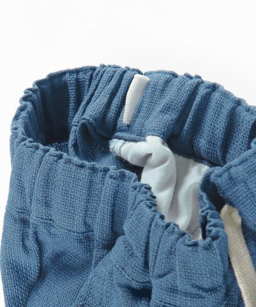 BRANSHES（ブランシェス）の「【爽パン / 綿100％】パナマ織りカラーハーフパンツ（その他パンツ・キッズ・ライトグリーン/カーキオリーブ/ブルーグレー/ピンク/イエロー/ブルー/ブラック/レッド/ネイビー/チャコールグレー・90/100/110/120/130/140/150/160）」の15枚目の写真