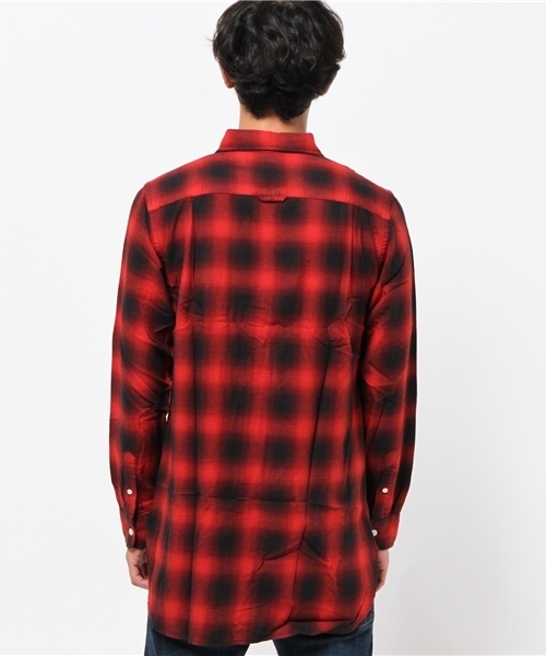 WEGO(ウィゴー)の「WEGO/レーヨンオンブレチェックロングシャツ(シャツ/ブラウス・メンズ・レッド/ブルー/ブラック・MEDIUM/LARGE)」の6枚目の写真