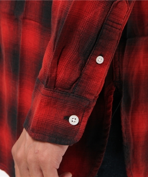 WEGO(ウィゴー)の「WEGO/レーヨンオンブレチェックロングシャツ(シャツ/ブラウス・メンズ・レッド/ブルー/ブラック・MEDIUM/LARGE)」の8枚目の写真