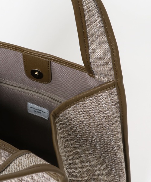 URBAN RESEARCH DOORS（アーバンリサーチドアーズ）の「パイピングトート（トートバッグ・レディース・アイボリー/ライトブラウン・-）」の12枚目の写真