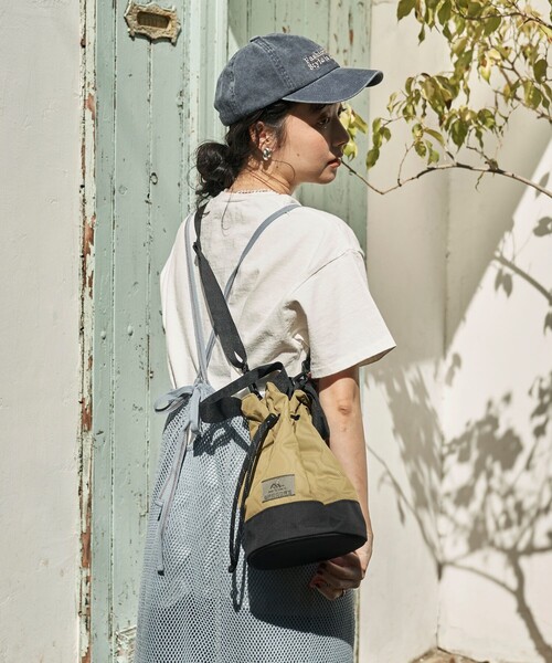 FREAK'S STORE（フリークスストア）の「GREGORY × FREAK'S STORE/グレゴリー 別注LANTAN QUILT/別注ランタンバッグキルトショルダーバッグ（ショルダーバッグ・レディース・ブラック/オリーブ・ONE SIZE）」の9枚目の写真