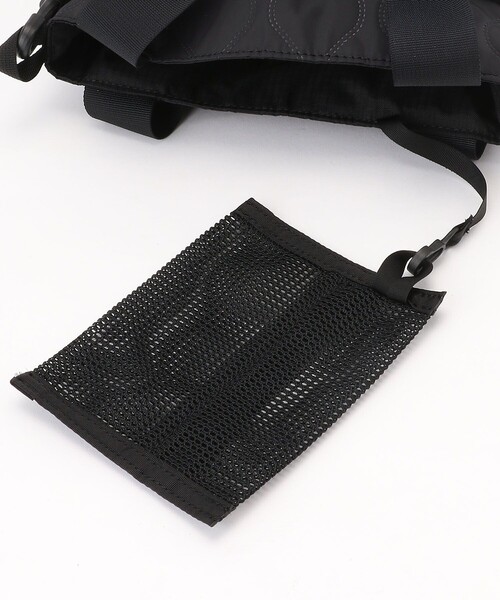 FREAK'S STORE（フリークスストア）の「GREGORY × FREAK'S STORE/グレゴリー 別注LANTAN QUILT/別注ランタンバッグキルトショルダーバッグ（ショルダーバッグ・レディース・ブラック/オリーブ・ONE SIZE）」の21枚目の写真