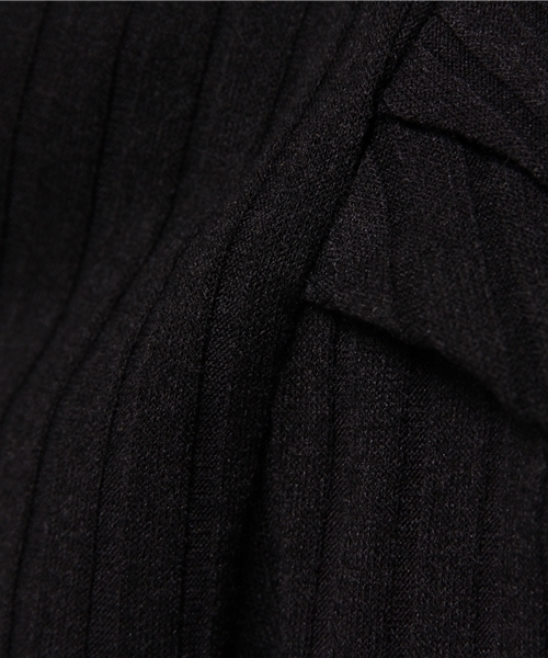 one after another NICE CLAUP(ワンアフターアナザーナイスクラップ)の「【ナイスクラップ】ワイドリブハイネック5部丈カットソー(Tシャツ/カットソー・レディース・カーキ/ブラック/アイボリー/キャメル/ボルドー・FREE)」の12枚目の写真