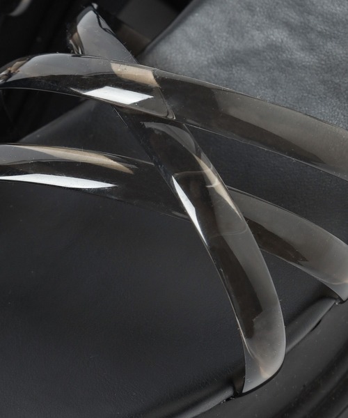 repipi armario（レピピ アルマリオ）の「クリアラインアツゾコサンダル（サンダル・キッズ・ホワイト/ブルー/ブラック・MEDIUM/SMALL/LARGE）」の4枚目の写真