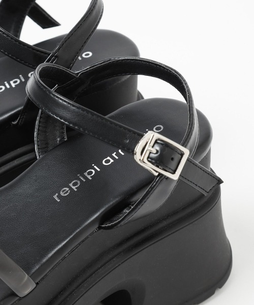 repipi armario（レピピ アルマリオ）の「クリアラインアツゾコサンダル（サンダル・キッズ・ホワイト/ブルー/ブラック・MEDIUM/SMALL/LARGE）」の7枚目の写真