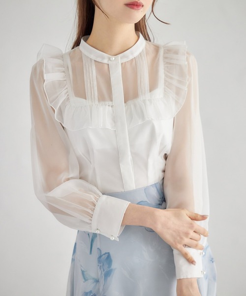 tocco closet(トッコ クローゼット)の「キャミソール付きフリル装飾シアーウエストタックブラウス(シャツ/ブラウス・レディース・オフホワイト/ピンク・M)」の1枚目の写真