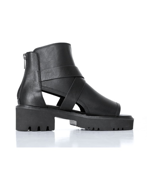 kOhAKU（コハク）の「『クロスベルトデザイン厚底サンダル』（サンダル・レディース・ブラック・L/M/LL）」の4枚目の写真