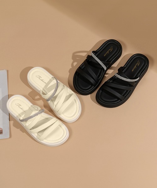 Miniministore（ミニミニストア）の「ストラップサンダル ミュールサンダル 夏（サンダル・レディース・ブラック/アイボリー・22.5cm/25.0cm/24.5cm/24.0cm/23.5cm/23.0cm）」の4枚目の写真