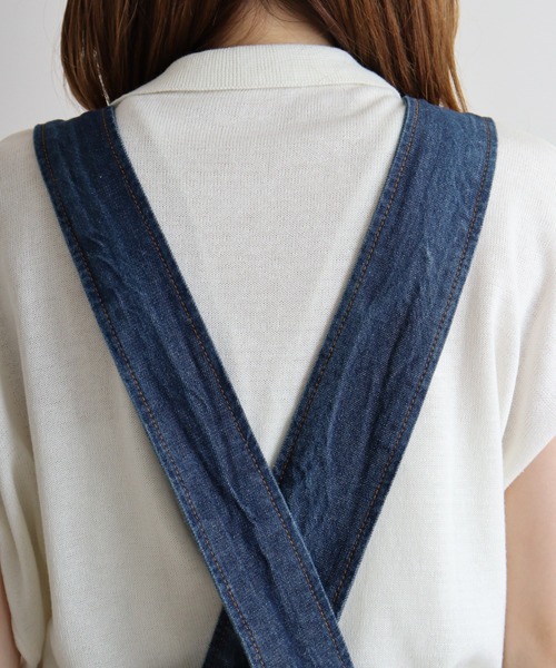 atONE(アットワン)の「atONE クロスサスペンダーサロペットパンツ(デニムパンツ・レディース・ネイビー/ブルー・M/L/LL/3L/4L)」の8枚目の写真