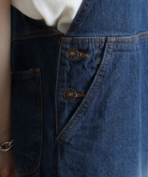 atONE(アットワン)の「atONE クロスサスペンダーサロペットパンツ(デニムパンツ・レディース・ネイビー/ブルー・M/L/LL/3L/4L)」の10枚目の写真