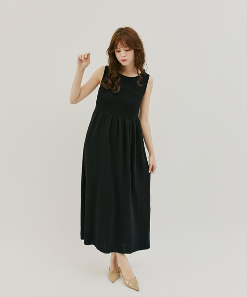 Olu.(オルドット)の「バックシャンノースリニットワンピース(ワンピース・レディース・チャコールグレー/ブラック・0/1)」の8枚目の写真