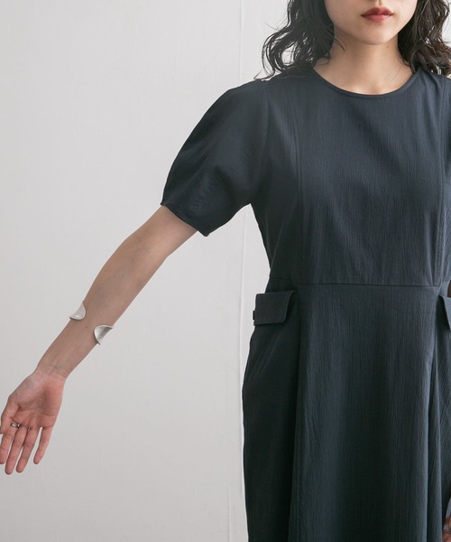 KBF(ケイビーエフ)の「サイドポケットコクーンワンピース(ワンピース・レディース・ネイビー/イエロー/アイボリー・38/36)」の10枚目の写真