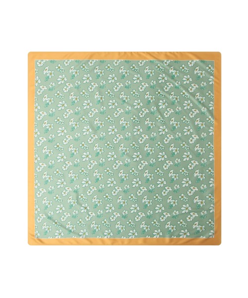 Julia Boutique（ジュリアブティック）の「90×90cmサイズ・ヴィンテージ風サテン生地スカーフ/100018（バンダナ/スカーフ・レディース・R/A/F/E/D/C/B/Q/P/O/N/M/L/K/J/I/H/G/T/S・ONE）」の14枚目の写真