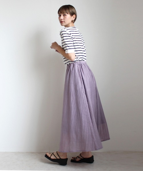 Emma（SELECT LEVERY）（エマ セレクトリベリー）の「シアーサッカーロングスカート（スカート・レディース・ホワイト/ブラック/ラベンダー/ベージュ/ブルー・LARGE/MEDIUM/X-LARGE）」の8枚目の写真