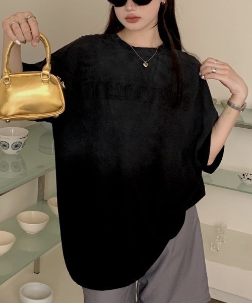CREARE -LINO-（クレアーレリノ）の「【ユニセックス】エンボスロゴ入り グラデーションTシャツ/半袖トップス/グラデ（Tシャツ/カットソー・レディース・ブラック/グレー・FREE）」の2枚目の写真