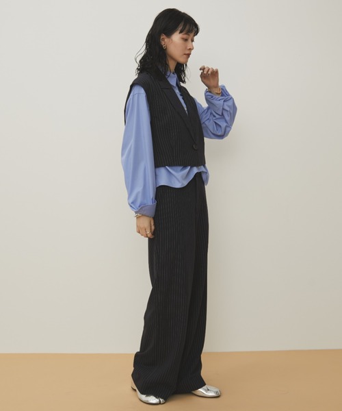 MERLOT（メルロー）の「ストライプワイドストレートスラックス/セットアップ着用可能（スラックス・レディース・ネイビー・FREE）」の9枚目の写真