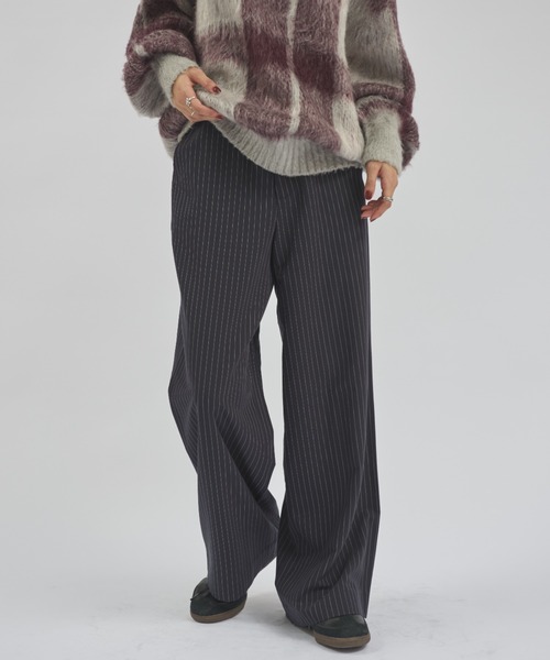 MERLOT（メルロー）の「ストライプワイドストレートスラックス/セットアップ着用可能（スラックス・レディース・ネイビー・FREE）」の17枚目の写真