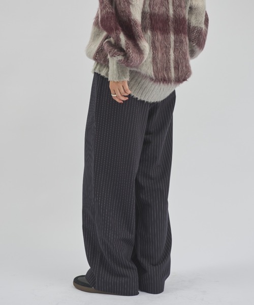 MERLOT（メルロー）の「ストライプワイドストレートスラックス/セットアップ着用可能（スラックス・レディース・ネイビー・FREE）」の19枚目の写真