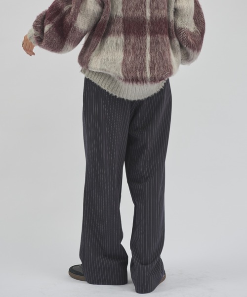 MERLOT（メルロー）の「ストライプワイドストレートスラックス/セットアップ着用可能（スラックス・レディース・ネイビー・FREE）」の21枚目の写真