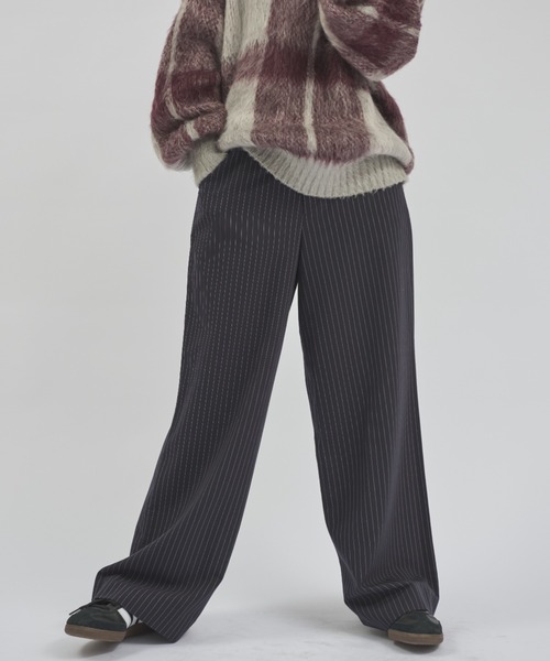 MERLOT（メルロー）の「ストライプワイドストレートスラックス/セットアップ着用可能（スラックス・レディース・ネイビー・FREE）」の16枚目の写真