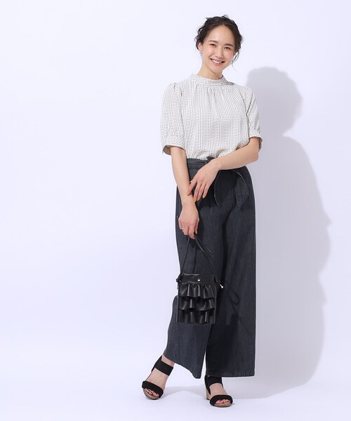 DRESKIP（ドレスキップ）の「◆【2WAY/無理せずキレイ】リボンが華やかさをプラスする 5分袖ブラウス（シャツ/ブラウス・レディース・ブラック系/ブルー系5/アイボリー系・03/02/04）」の6枚目の写真