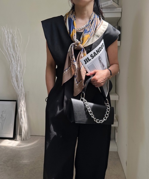 ULEULA（ウルア）の「ワイドVネックサロペット/オールインワン（サロペット/オーバーオール・レディース・モカ/ブラック・FREE）」の16枚目の写真