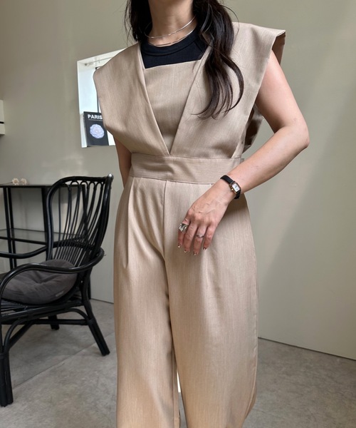 ULEULA（ウルア）の「ワイドVネックサロペット/オールインワン（サロペット/オーバーオール・レディース・モカ/ブラック・FREE）」の22枚目の写真