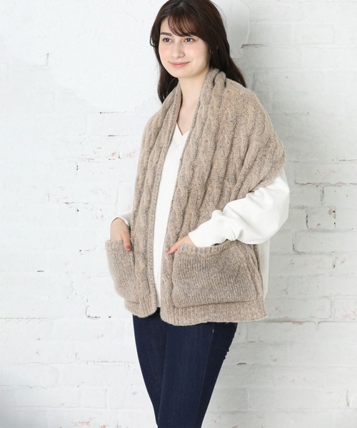 QUEENHEAD（クイーンヘッド）の「ポケット付きケーブルニットストール（ストール/ショール・レディース・グレー/ベージュ/アイボリー・FREE）」の11枚目の写真