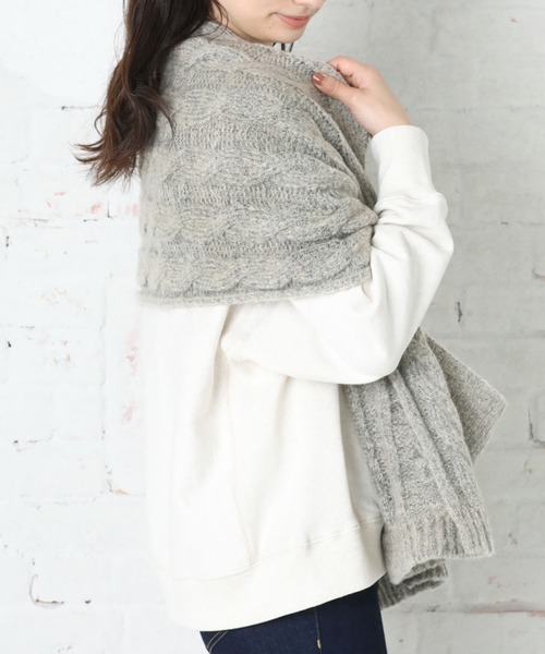 QUEENHEAD（クイーンヘッド）の「ポケット付きケーブルニットストール（ストール/ショール・レディース・グレー/ベージュ/アイボリー・FREE）」の17枚目の写真