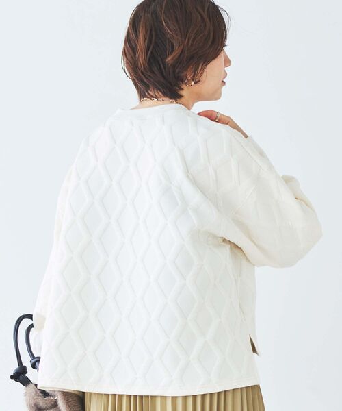 le.coeur blanc(ルクールブラン)の「《WEB限定アイテム》キルティング柄カットソー(Tシャツ/カットソー・レディース・ブラウン/カーキオリーブ/ブラック/アイボリー・38)」の14枚目の写真