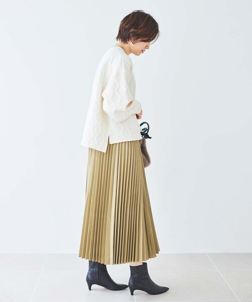 le.coeur blanc(ルクールブラン)の「《WEB限定アイテム》キルティング柄カットソー(Tシャツ/カットソー・レディース・ブラウン/カーキオリーブ/ブラック/アイボリー・38)」の17枚目の写真