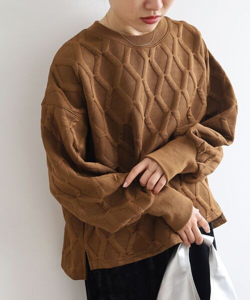 le.coeur blanc(ルクールブラン)の「《WEB限定アイテム》キルティング柄カットソー(Tシャツ/カットソー・レディース・ブラウン/カーキオリーブ/ブラック/アイボリー・38)」の22枚目の写真