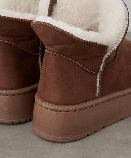 CIAOPANIC TYPY（チャオパニックティピー）の「2WAYムートンブーツ（ブーツ・レディース・ライトブラウン/ブラック/ブラウン・SMALL/MEDIUM/LARGE）」の17枚目の写真