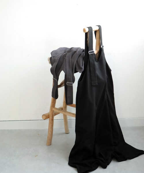 antiqua（アンティカ）の「裏毛サロペットワンピース（ワンピース・レディース・チャコールグレー/ブラック・ONESIZE）」の7枚目の写真