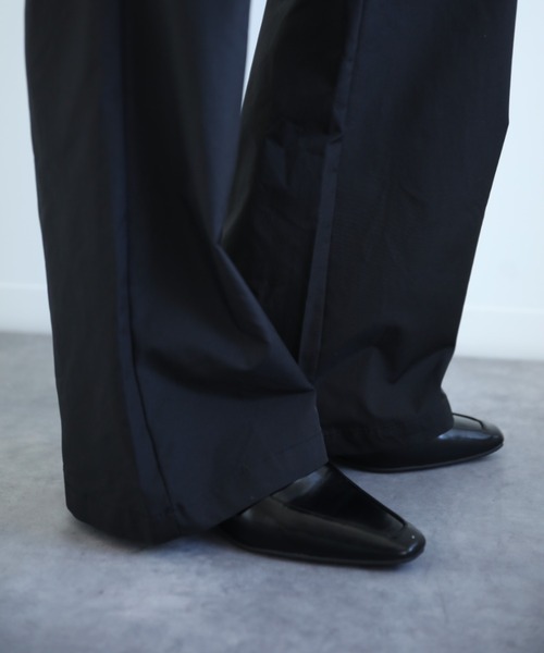 aimoha（アイモハ）の「【moyo】スクエアトゥヒールローファー（パンプス・レディース・ブラック・22.5cm/23.5cm/24.5cm/23.0cm/24.0cm）」の6枚目の写真