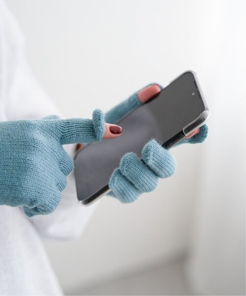 notch.(ノッチ)の「指穴マルチカラー手袋(手袋・レディース・ベージュ/ブルー・ONESIZE)」の7枚目の写真