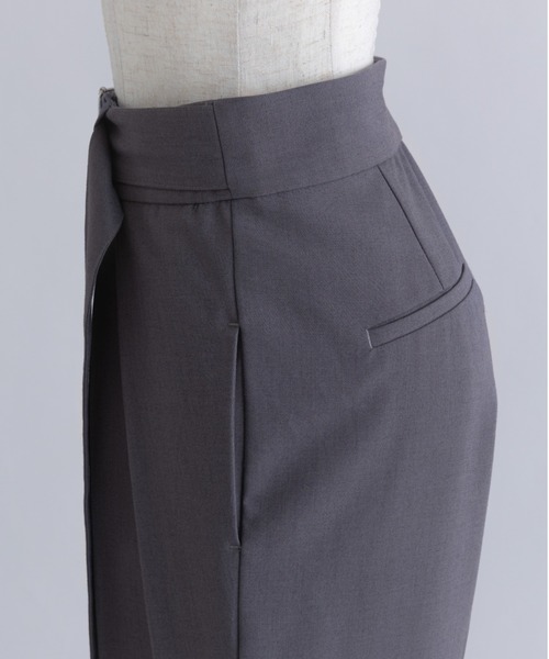 EN NEUME(エンノイム)の「Belted Tuck Wide Pants(スラックス・レディース・ネイビー/ブラック/グレー・1/0)」の21枚目の写真