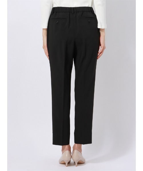 SUIT SQUARE(スーツスクエア)の「WEB限定 タックテーパードパンツ ウォッシャブル ストレッチ メランジトロピカル 無地(スーツパンツ・レディース・ブラック/グリーン/ベージュ・36(7号)/38(9号)/42(13号)/40(11号))」の21枚目の写真