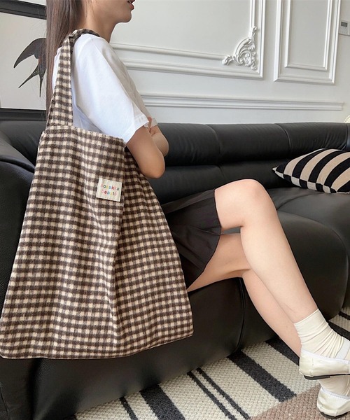 Mignonjour（ミニョンジュール）の「Mignonjour/ギンガムチェック トートバッグ M2571（トートバッグ・レディース・ブラウン/ピンク/レッド/イエロー・FREE）」の8枚目の写真