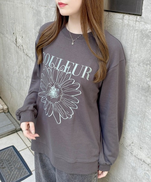 ✨希少✨　コーチ 小花　刺繍　クルーネックトレーナー　スウェット　Mサイズ NO NEED トレーナー スウェット 袖フラワー刺繍 クルーネック
