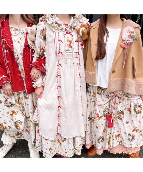 PINK HOUSE(ピンクハウス)の「ウィンターフォレストトリート刺繍ワッペン(ブローチ/コサージュ・レディース・ブラック/レッド/ピンク/アイボリー/チョコ・フリー)」の6枚目の写真