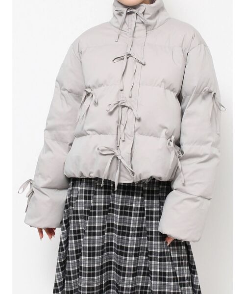 merry jenny（メリージェニー）の「ribbon paddedジャケット　/　リボンパデットジャケット（ダウンジャケット/コート・レディース・ブラック/ライトグレー/その他1/オフホワイト・FREE）」の6枚目の写真