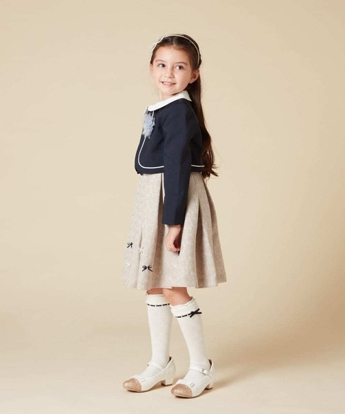 a.v.v（アーヴェヴェ）の「[18-20cm][CEREMONY STYLE]リボンヒールパンプス（パンプス・キッズ・ブラック/ホワイト・19/20/18）」の5枚目の写真