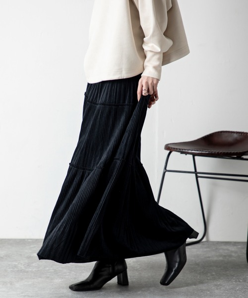 MILLION CARATS（ミリオンカラッツ）の「ベロアプリーツスカート（スカート・レディース・オフホワイト/ブラック/ブラウン・FREE）」の16枚目の写真