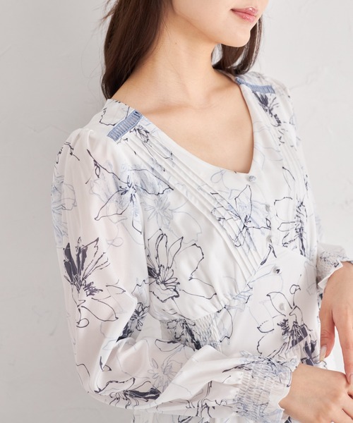 tocco closet(トッコ クローゼット)の「コルセット風ピンタックシャーリングフラワープリントワンピース(ワンピース・レディース・ピンク/ブラック・M)」の16枚目の写真