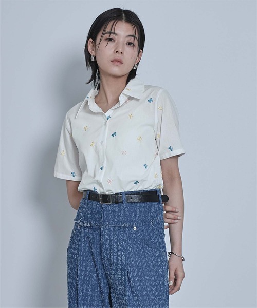 miette(ミエット)の「アソート刺繍半袖シャツ(シャツ/ブラウス・レディース・オフホワイト/ブルー/ライトベージュ・FREE)」の22枚目の写真