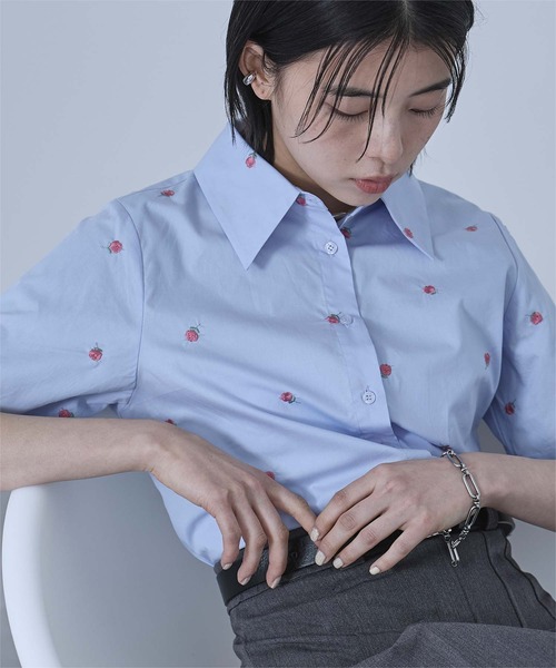 miette(ミエット)の「アソート刺繍半袖シャツ(シャツ/ブラウス・レディース・オフホワイト/ブルー/ライトベージュ・FREE)」の13枚目の写真