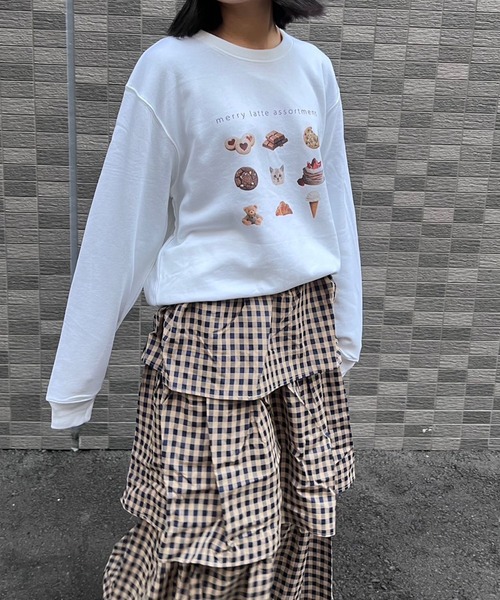 merrylatte（メリーラテ）の「【軽量】merry latte assortment トレーナー　スウェット（スウェット・レディース・ホワイト・LARGE/SMALL）」の6枚目の写真